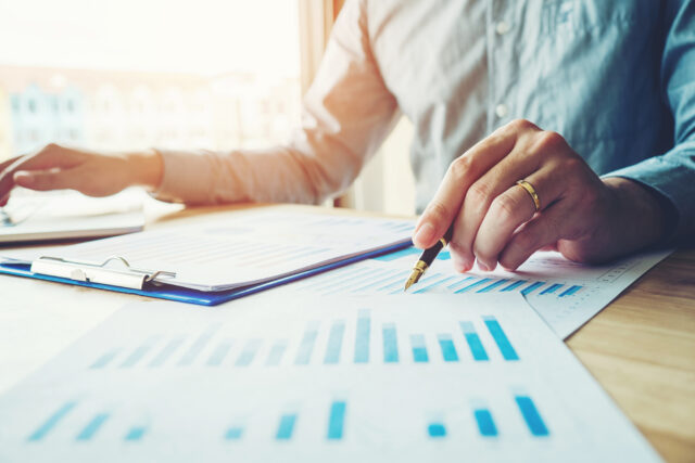 Many U.S. Households Feel Like They Can’t Get Ahead Financially – and They’re Right – Center for Retirement Research