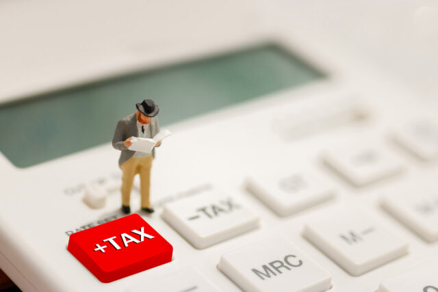 Let’s Elect Candidates Who Will Make the Wealthy Pay Taxes – Center for Retirement Research